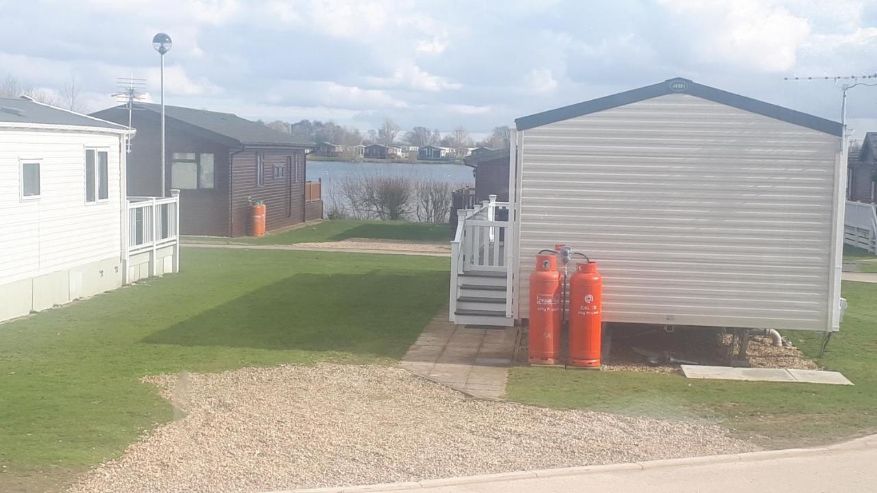 Ksr Hot Tub Holiday Home At Tattershall Lakes Экстерьер фото
